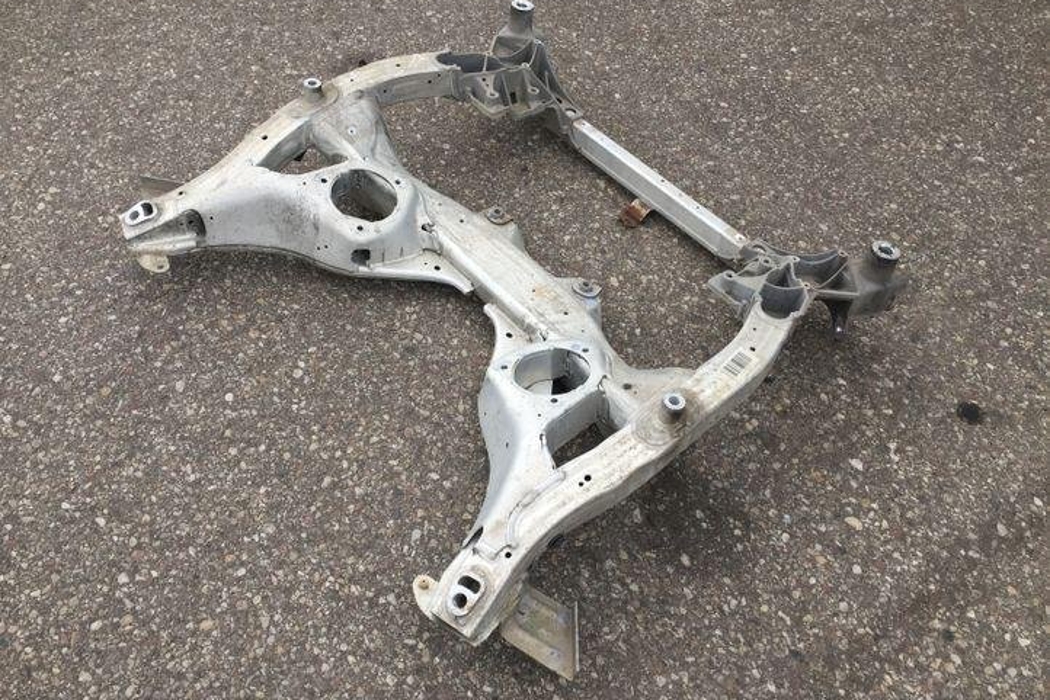 BMW 5 Series F10/F11 (2009-2017) Priekšējās balstiekārtas rāmis 6796692,470563817 21453049