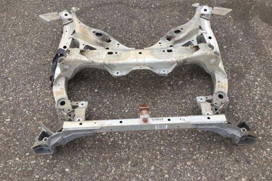 BMW 5 Series F10/F11 (2009-2017) Priekšējās balstiekārtas rāmis 6796692,470563817 21453049