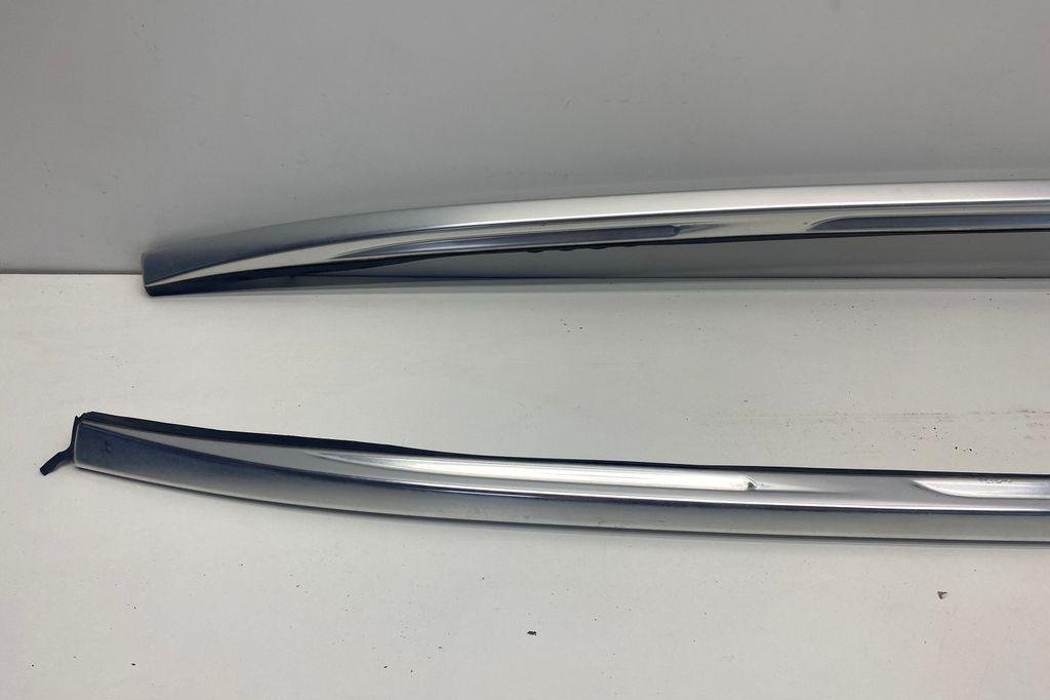 BMW 5 Series F10/F11 (2009-2017) Rear Left Roof Handle 7210093 30985118