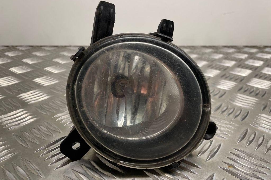 BMW 3 Series F30/F31 (2011-2020) Левая противотуманка переднего бампера 7248911 30992806