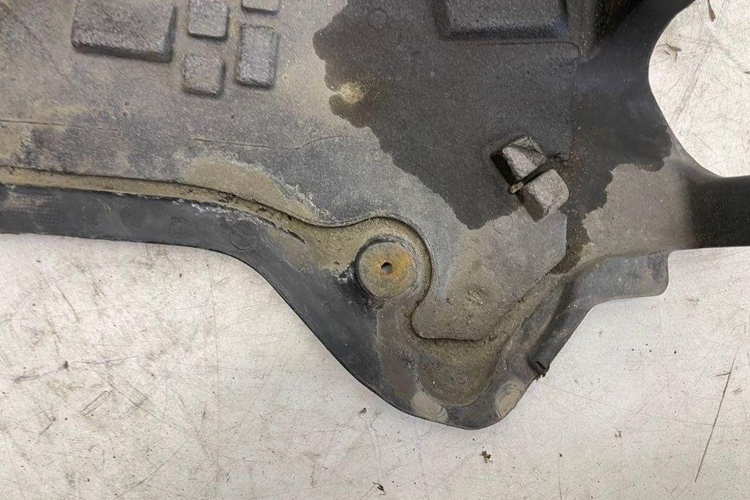 MERCEDES-BENZ C-Class W204/S204/C204 (2004-2015) Engine Cover A2045203223 30995961