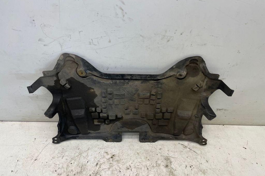 MERCEDES-BENZ C-Class W204/S204/C204 (2004-2015) Engine Cover A2045203223 30995961