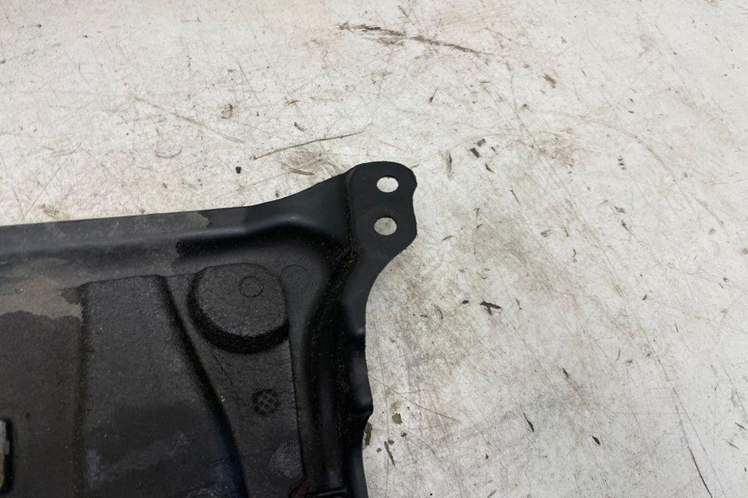 MERCEDES-BENZ C-Class W204/S204/C204 (2004-2015) Engine Cover A2045203223 30995961
