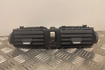 BMW 4 Series F32/F33/F36 (2013-2020) Center console air vents 9218552 30988410