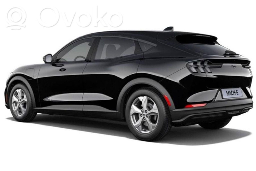 FORD USA Mustang Mach-E 1 generation (2020-2024) Aizmugurējā labā bampera stiprinājums LJ8B17E850AE 30191674