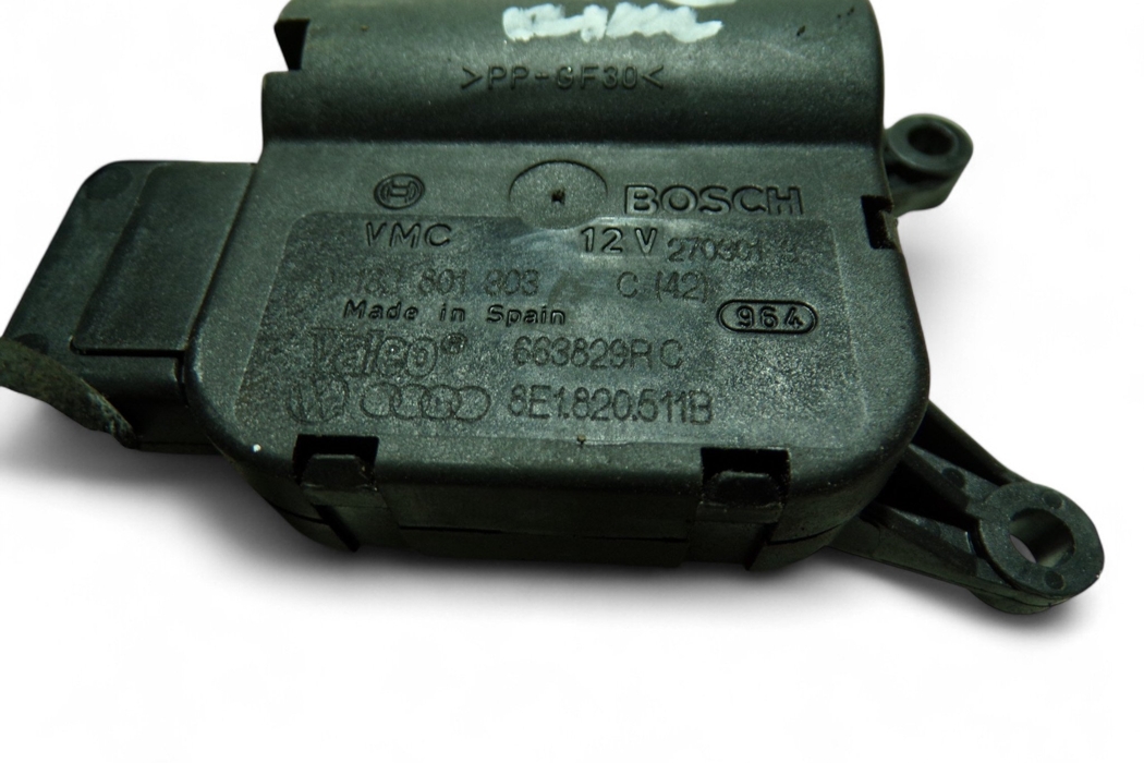 AUDI A4 B6/8E (2000-2005) Air flap motor 8E1820511B 30372364