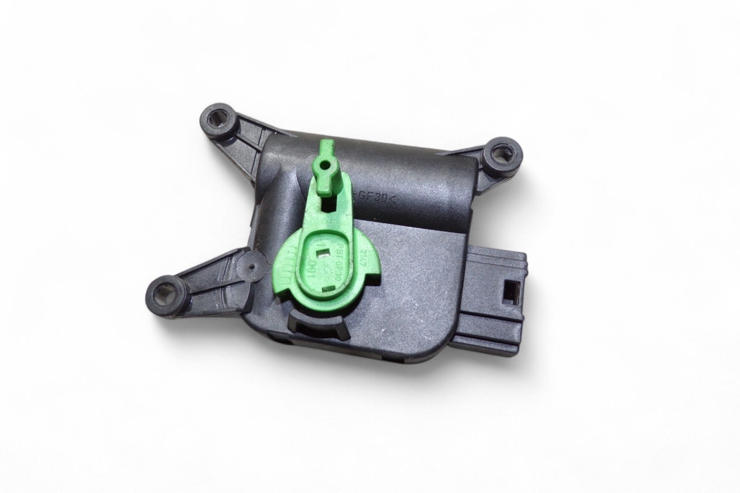 AUDI A4 B6/8E (2000-2005) Air flap motor 8E1820511B 30372364