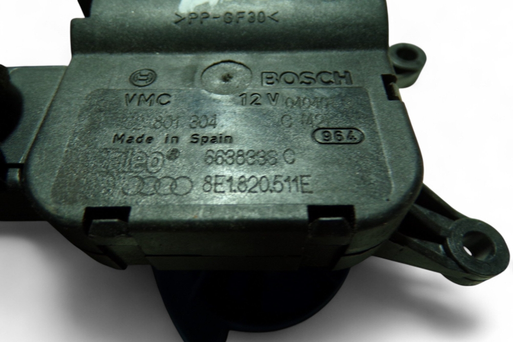 AUDI A4 B6/8E (2000-2005) Air flap motor 8E1820511E 30372377