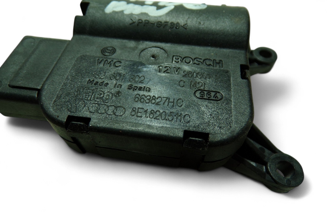 AUDI A4 B6/8E (2000-2005) Air flap motor 8E1820511C 30372382
