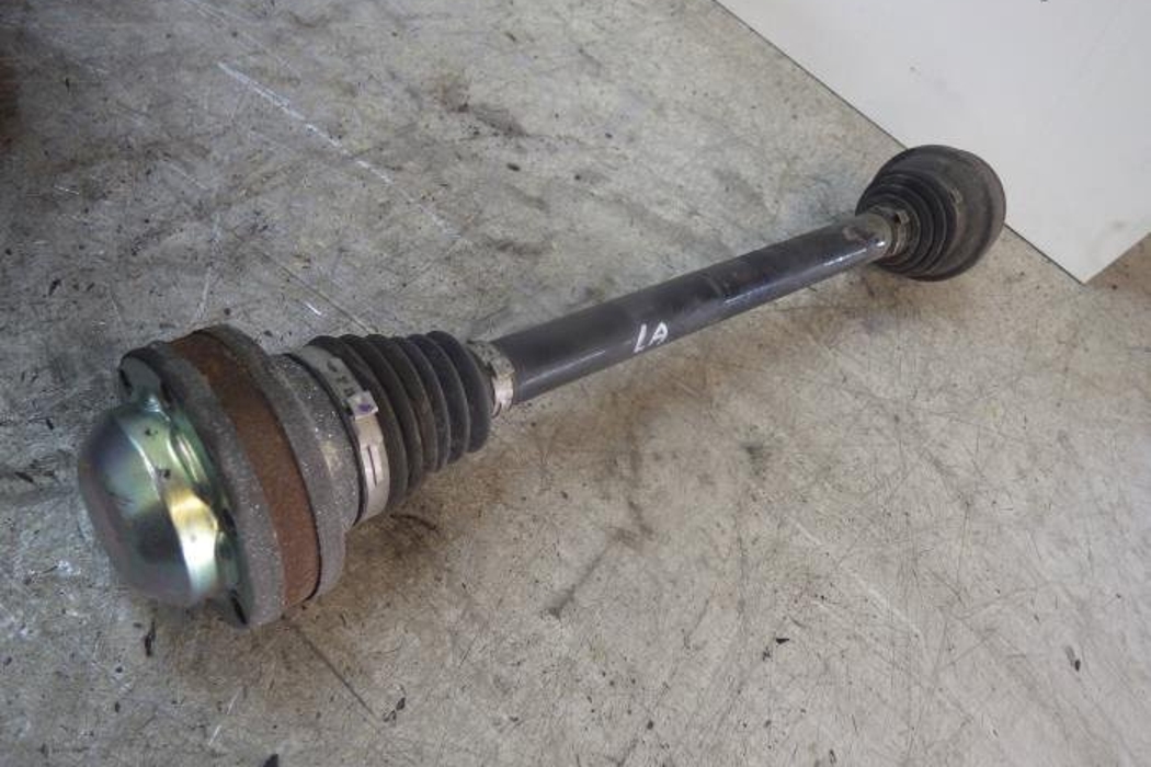 AUDI A7 C7/4G (2010-2020) Rear Left Driveshaft 8R0501203D 14719660