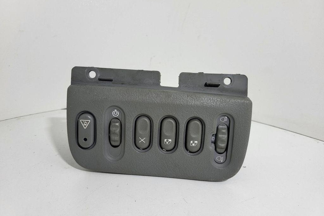 RENAULT Megane 2 generation (2002-2012) Rear Left Door Window Control Switches 7700432429 31501203