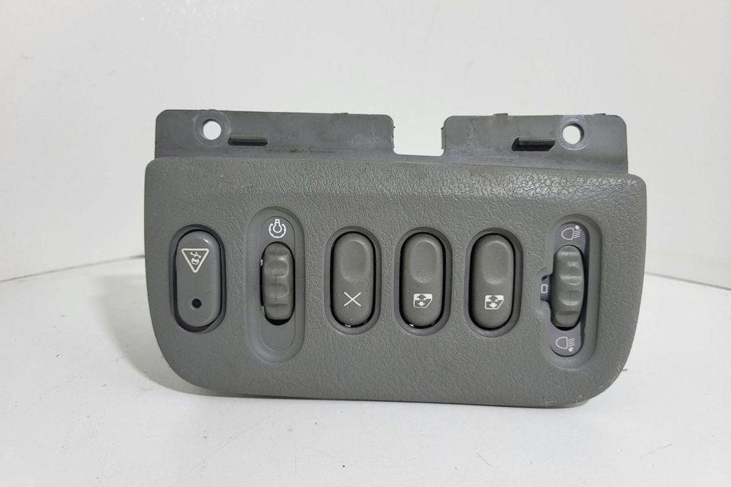RENAULT Megane 2 generation (2002-2012) Rear Left Door Window Control Switches 7700432429 31501203
