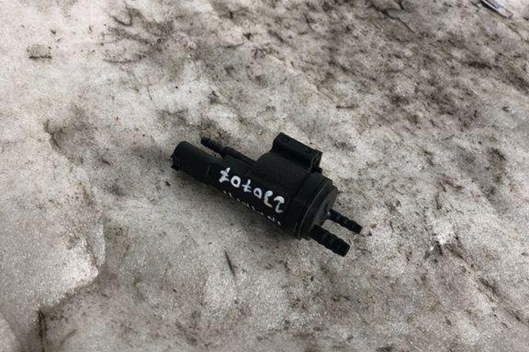 INFINITI Q50 1 generation (2013-2024) Solenoid Valve 0025407097 32121842