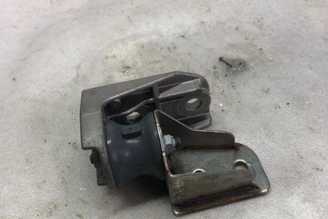 MERCEDES-BENZ C-Class W206 (2021-2023) Exhaust Hanger Bracket A2064920800 32124942