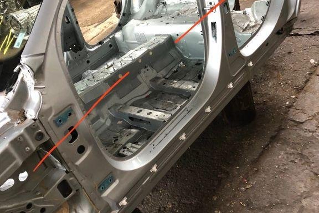MERCEDES-BENZ C-Class W206 (2021-2023) Left Side Metalic Sideskirt Cover 32124994