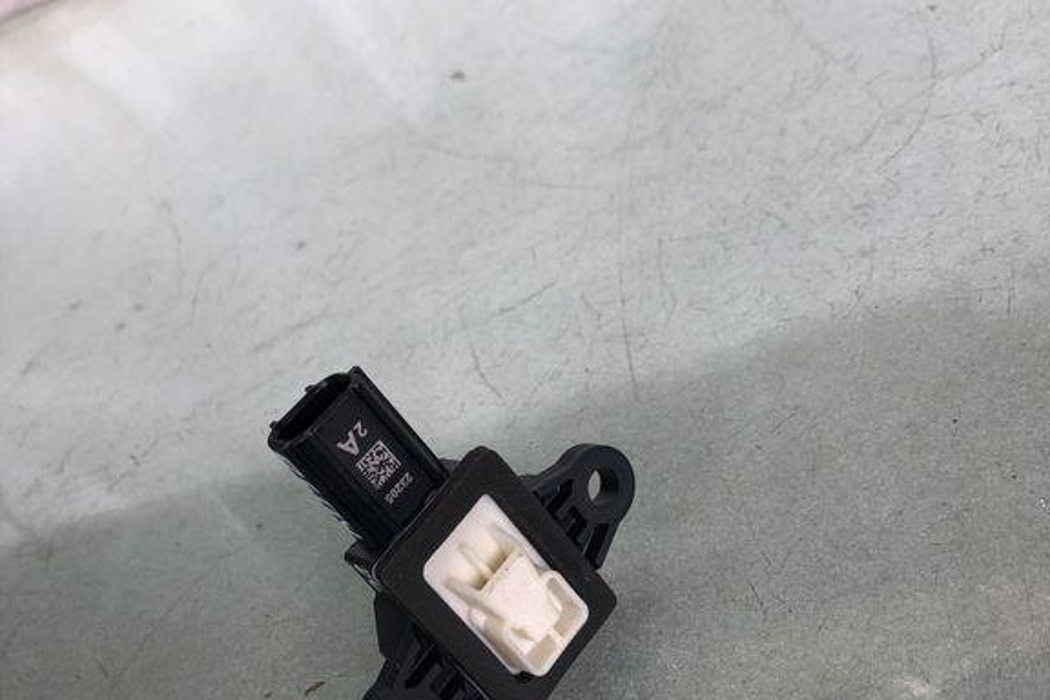 VOLVO XC60 2 generation (2017-2024) Rear Left Crash  Sensor 31406731 32138955