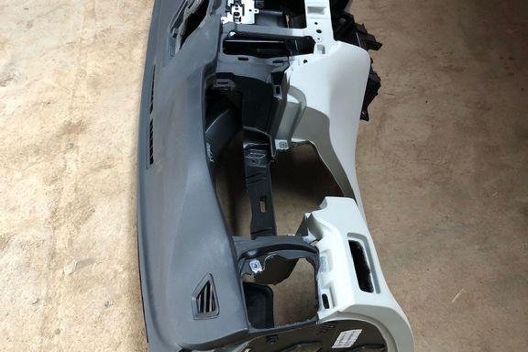 VOLVO XC60 2 generation (2017-2024) Передняя панель салона 31417555 32138983