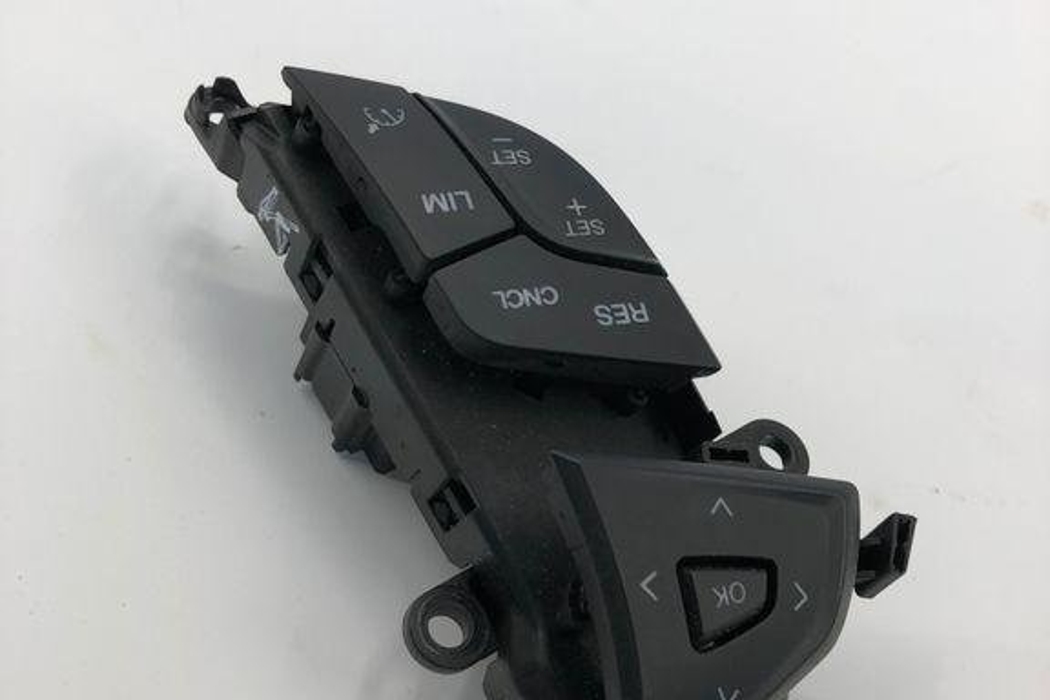 FORD Mondeo 4 generation (2007-2015) Stūres pogas/slēdži Dg9t9e740 32141604