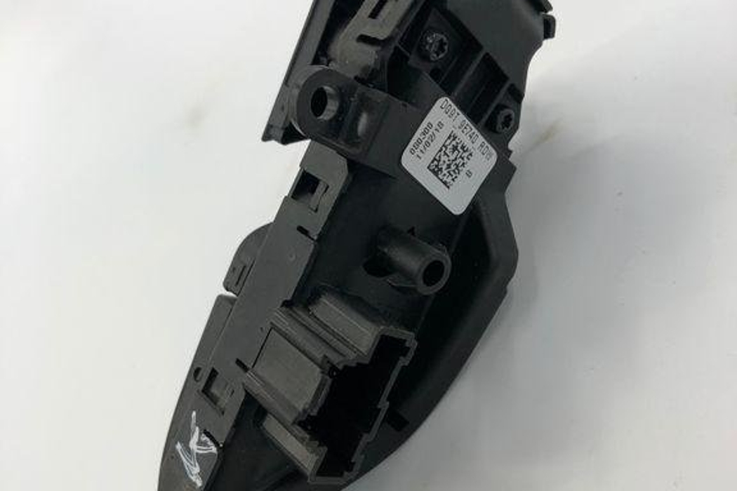 FORD Mondeo 4 generation (2007-2015) Stūres pogas/slēdži Dg9t9e740 32141604