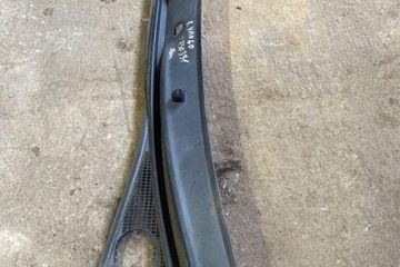 RENAULT Kangoo 1 generation (1998-2009) Trim för främre torkarkåpa 32118673