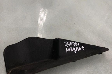 RENAULT Megane 1 generation (1995-2003) Trim för främre torkarkåpa 668625005r 32130173