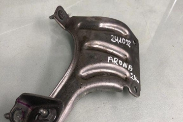 SEAT Arona 1 generation (2017-2024) Exhaust Hanger Bracket 5q0253461b 32130616