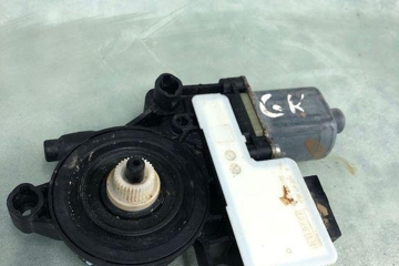 SEAT Arona 1 generation (2017-2024) Rear Left Door Window Control Motor 5q0959407d 32135935