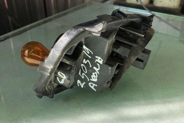 SEAT Arona 1 generation (2017-2024) Контакт задних фонарей 6f9945258 32136054