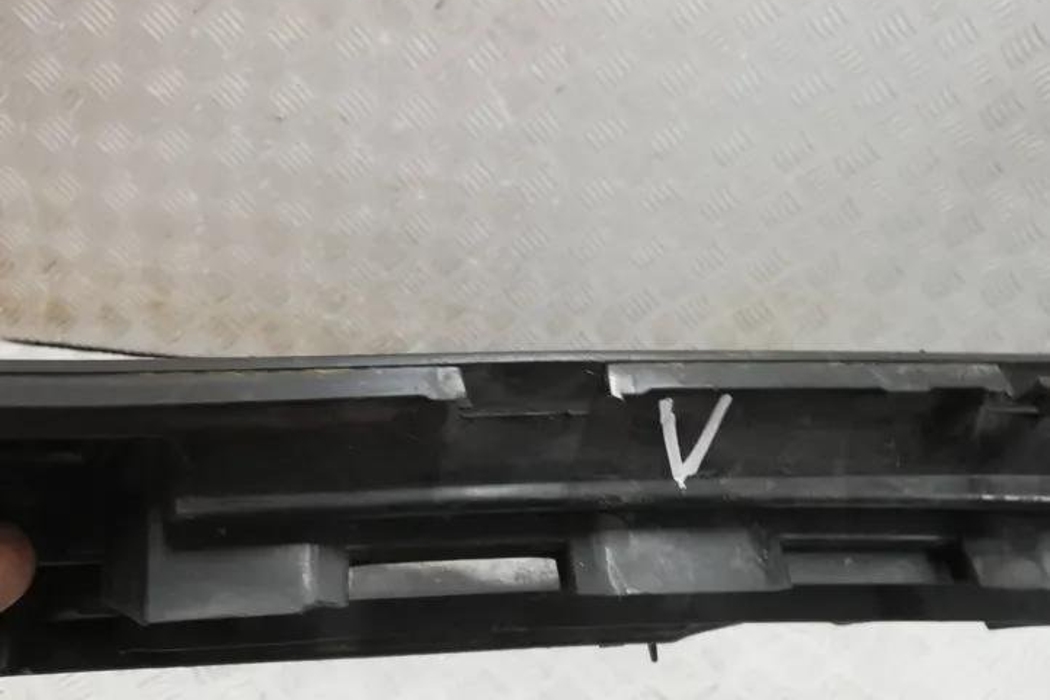 MITSUBISHI ASX 1 generation (2010-2020) Front Upper Grill 6402A318 27897173