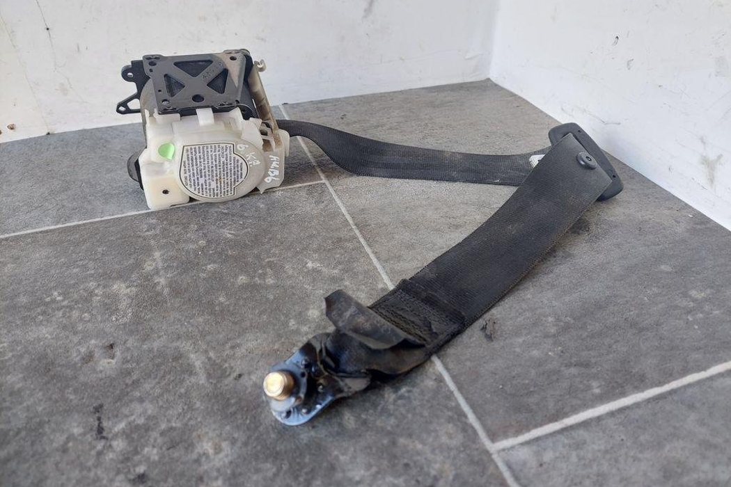 AUDI A4 B7/8E (2004-2008) Rear Left Seatbelt 8E5857805G 31448994
