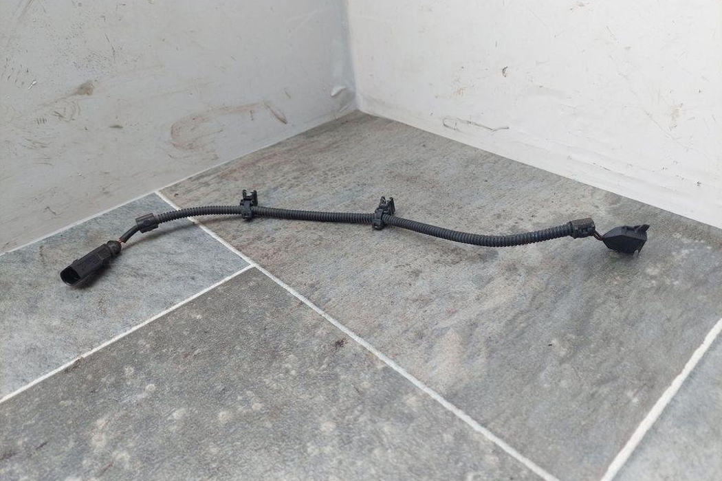 VOLKSWAGEN Touran 1 generation (2003-2015) Motora pārsega slēdzene 1J0973802 31479970