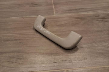 AUDI A4 B7/8E (2004-2008) Front Left Roof Handle 8K0857607 31474476