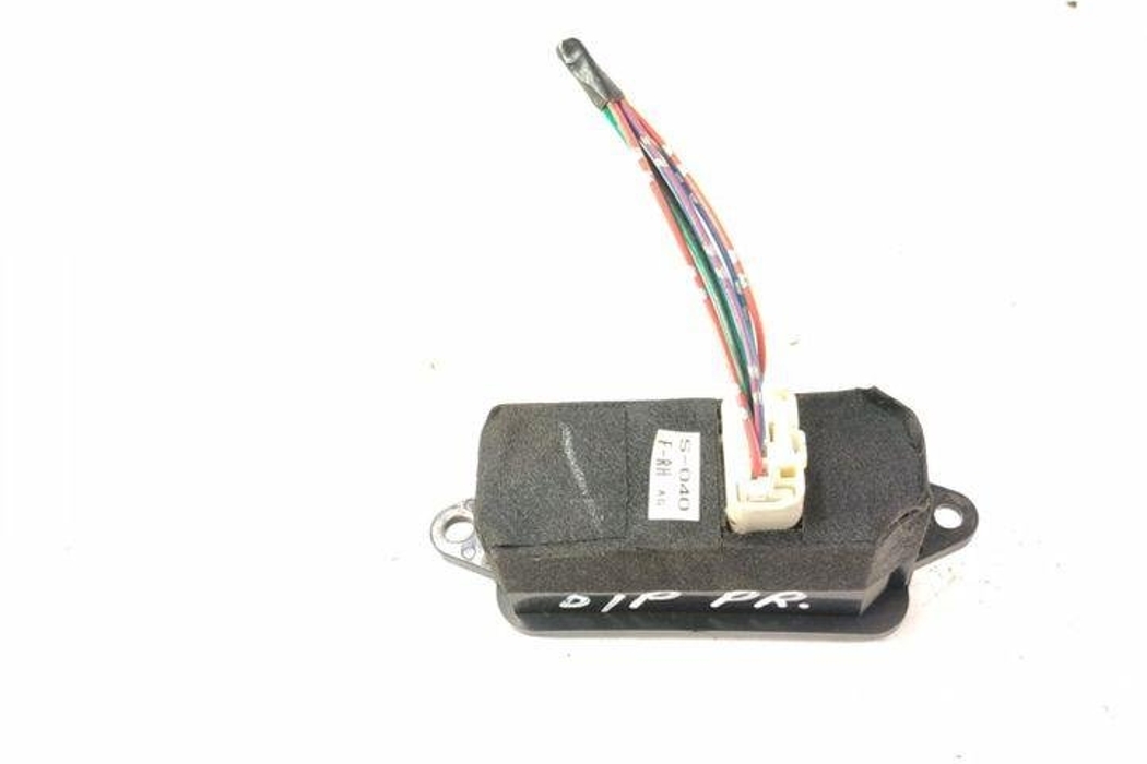 SUBARU Legacy 4 generation (2003-2009) Кнопка стеклоподъемника задней правой двери 27147303