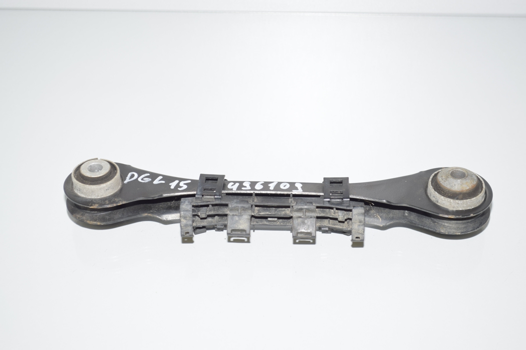 BMW 4 Series F32/F33/F36 (2013-2020) Рычаг задний правый 6792544,33326792544 15525237