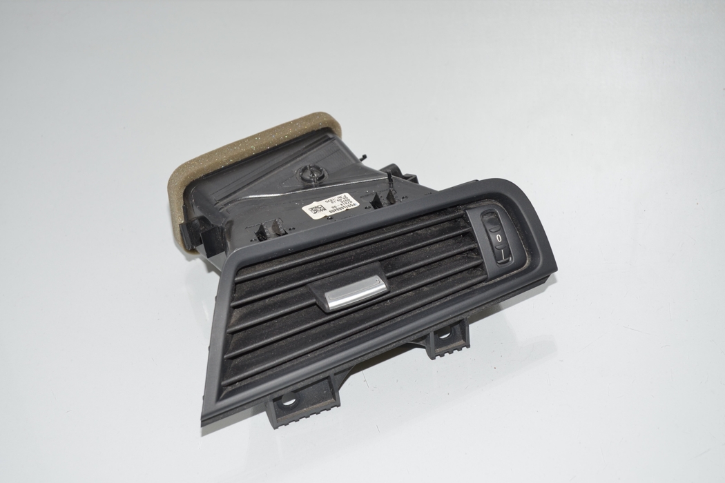 BMW 5 Series F10/F11 (2009-2017) Вентиляционные отверстия в приборной панели 9166884,64229166884 18141979