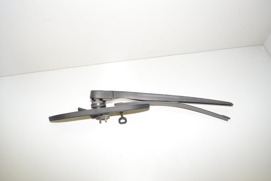 BMW 5 Series F10/F11 (2009-2017) Rear glass wiper 7308832,61327308832,61624850424,4850424,61627355820,7355820,61627207044,7207044 25832809
