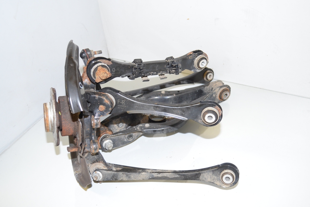 BMW 3 Series F30/F31 (2011-2020) Ступица задняя правая 6792524,33326792524,6792525,33326792525,6884694,33326884694,33326867540,6867540,6792540,33326792540,6792544,33326792544,33326792533,6792533,6792535,33326792535,6867262,33416867262,33416792369,6792369 30483055