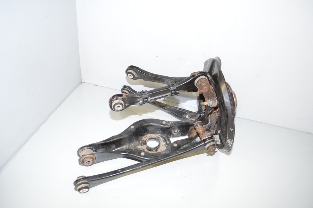 BMW 3 Series F30/F31 (2011-2020) Ступица задняя правая 6792524,33326792524,6792525,33326792525,6884694,33326884694,33326867540,6867540,6792540,33326792540,6792544,33326792544,33326792533,6792533,6792535,33326792535,6867262,33416867262,33416792369,6792369 30483055