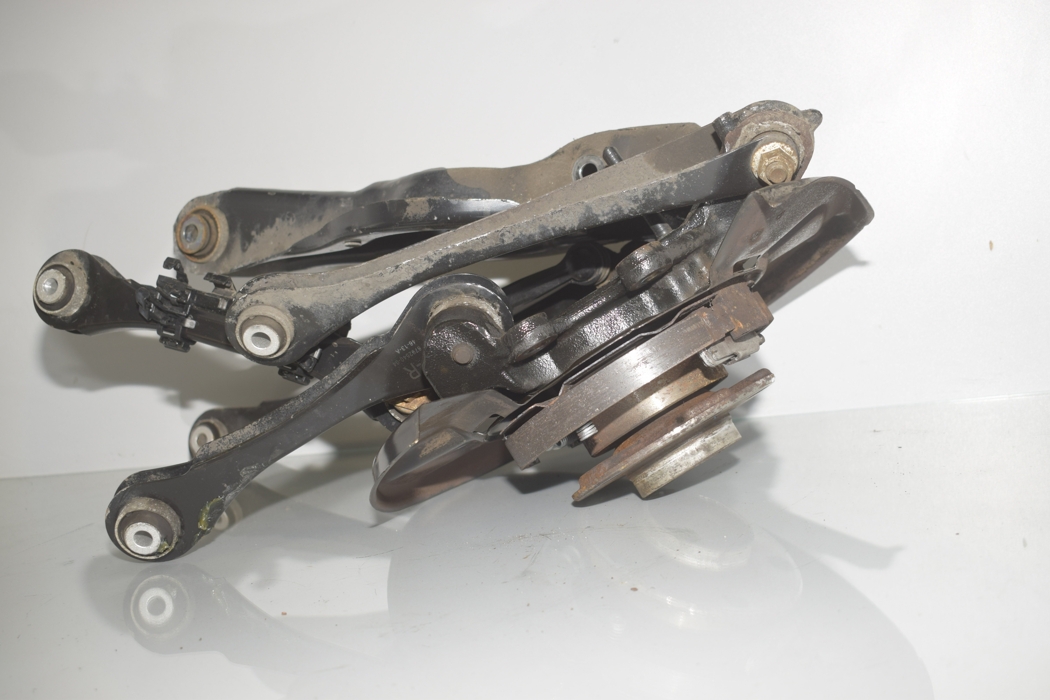 BMW 3 Series F30/F31 (2011-2020) Ступица задняя правая 810687,6792544,6792533,6792524,33326792524,6884694,33326884694,6867540,33326867540,6792540,33326792540,33326792544,33326792533,6792525,33326792525 31055144