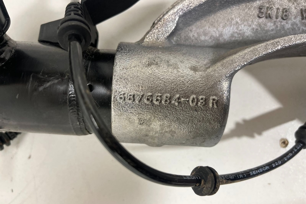 BMW X7 G07 (2018-2024) Front Right Air Shock Absorber 6869036,5B69E20,6876684 32096244