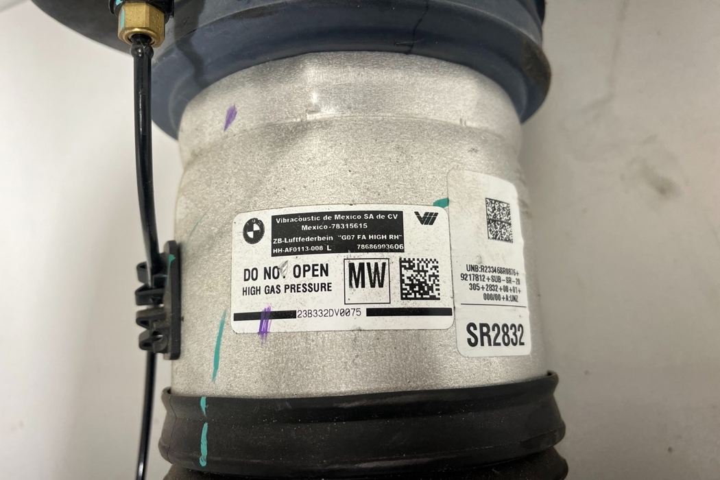 BMW X7 G07 (2018-2024) Front Right Air Shock Absorber 6869036,5B69E20,6876684 32096244