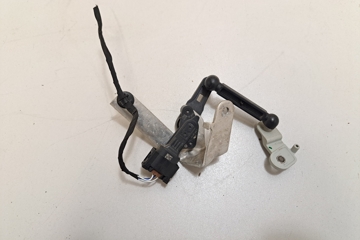 BMW X6 G06 (2019-2024) Aizmugurējā kreisā augstuma līmeņa sensors 6895467 30131724