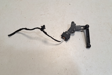BMW X4 G02 (2018-2024) Aizmugurējā kreisā augstuma līmeņa sensors 6895467 30725492
