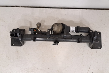 BMW iX I20 (2021-2024) Фаркоп 8738183,5A318C2 32061383
