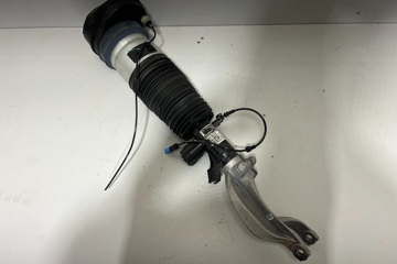 BMW X7 G07 (2018-2024) Front Right Air Shock Absorber 6869036,5B69E20,6876684 32096244