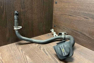 MERCEDES-BENZ Vito W639 (2003-2015) Oil fill pipe 6460160429,6460160229 27330425