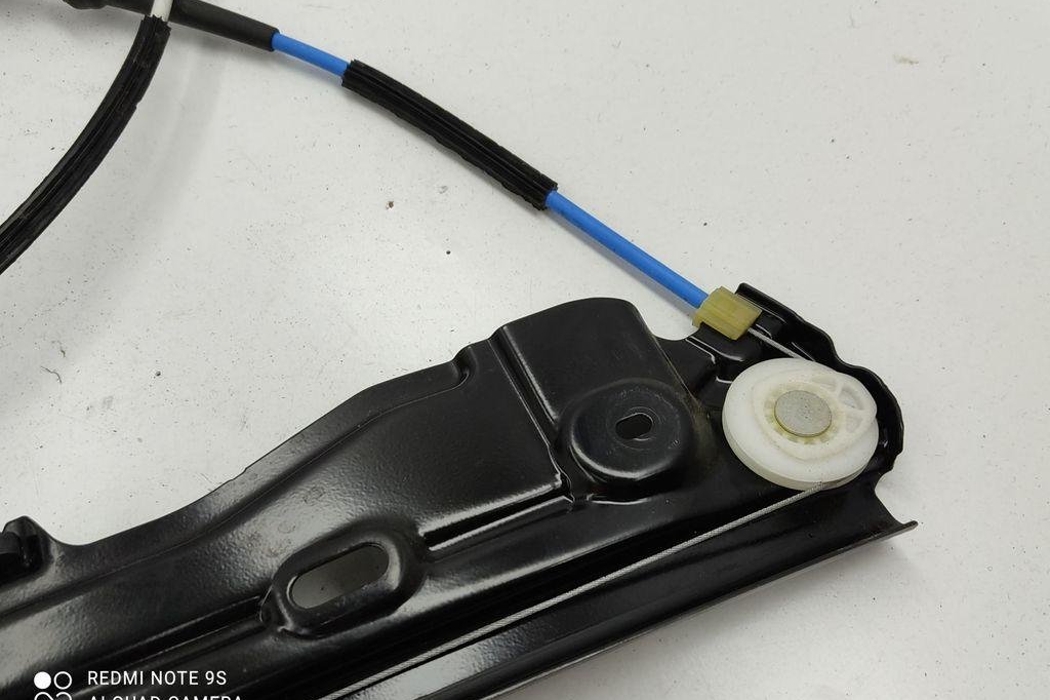 BMW M5 F10 (2011-2016) Rear left door window lifter 911798 32251785