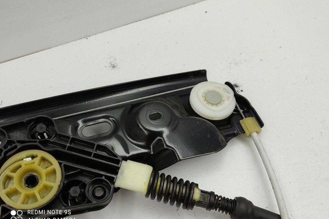 BMW M5 F10 (2011-2016) Rear left door window lifter 911798 32251785