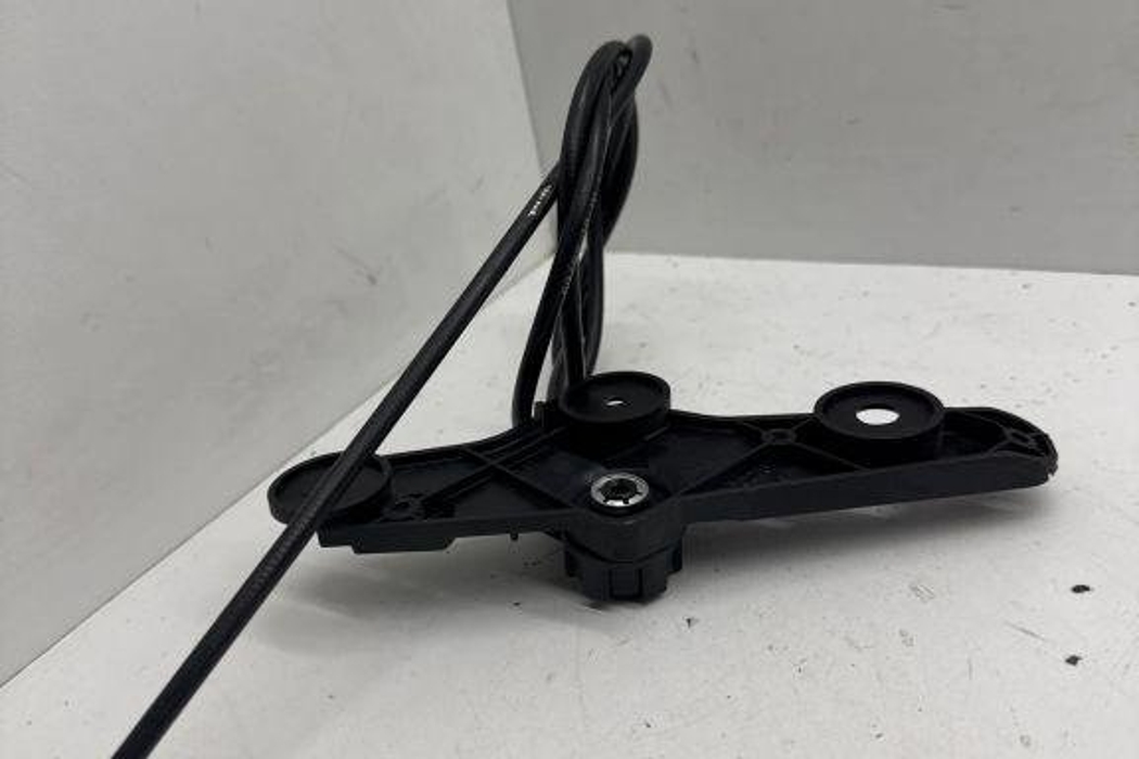 BMW 3 Series E90/E91/E92/E93 (2004-2013) Bonnet Lock Cable 32258872
