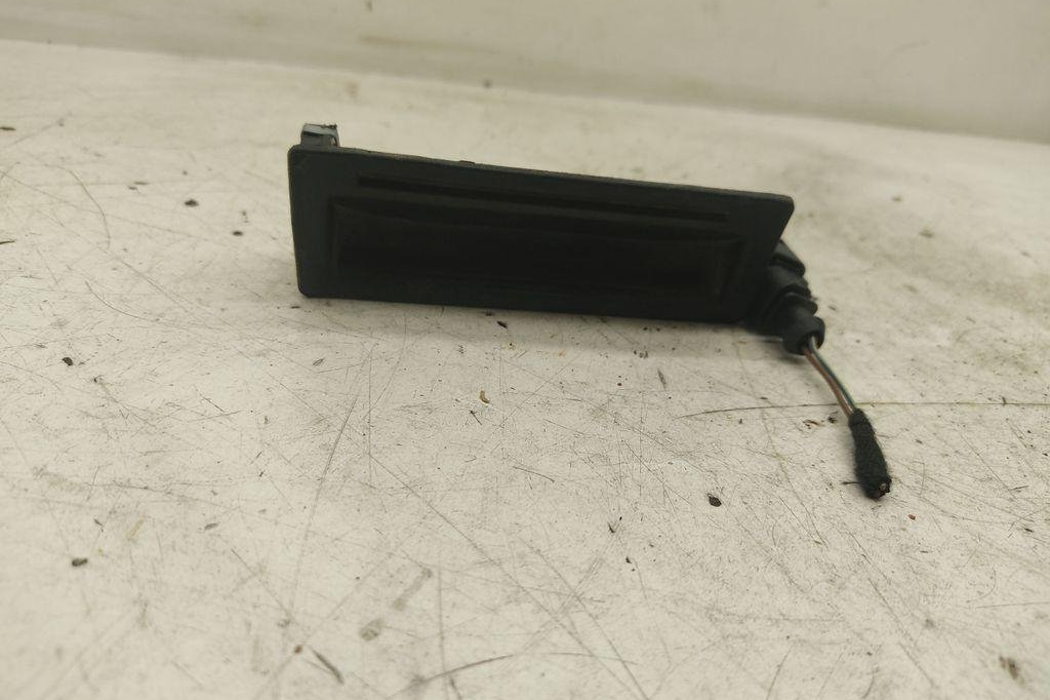 VOLKSWAGEN Touareg 1 generation (2002-2010) Back cover Open Switches 1J0827566L 32259737